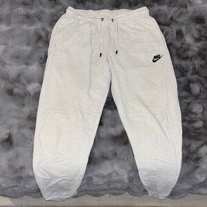 Nike Women's Gray Ankle Pants